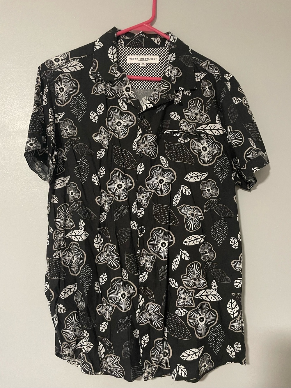 😎Truth Substance Black Floral Short-Sleeve Button-Up Shirt